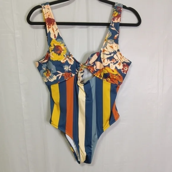 🦋 Quiksilver Tie Front One Piece Swimsuit Dark Denim Large NWT - Picture 2 of 13